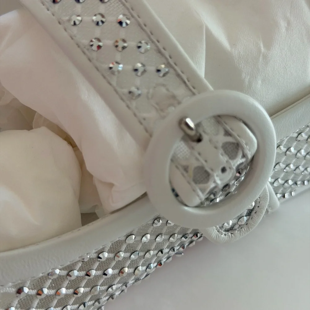 Christian Louboutin MAMASTRAPITINA Strass Crystal Mesh Ballerina Flat Shoes
9.5 - Picture 3 of 16
